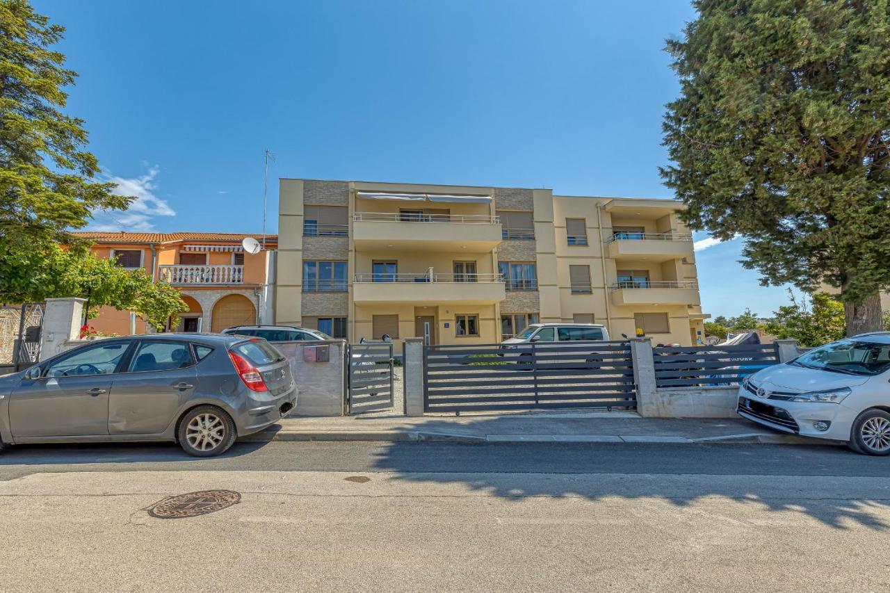 Apartment Stoja Pula Exterior foto
